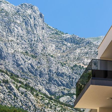 Luxury 2 Bedroom Apartment With Sea View Baška Voda Dış mekan fotoğraf