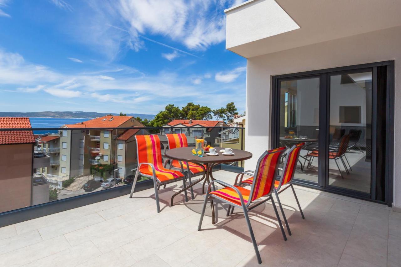 Luxury 2 Bedroom Apartment With Sea View Baška Voda Dış mekan fotoğraf